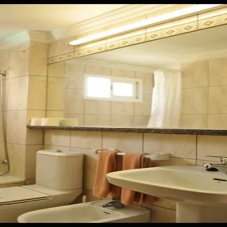 El Chaparral Apartment *